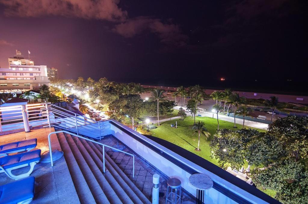 Ocean Drive Studio Beach Front マイアミビーチ エクステリア 写真